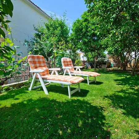 Hella トロギール