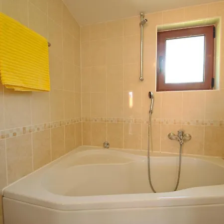 Appartement Hella *