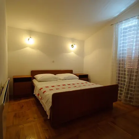 Hella Lejlighed Trogir